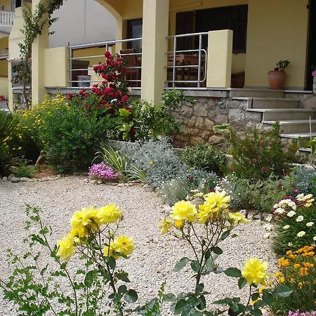 Apartament Daniel Mali Iž