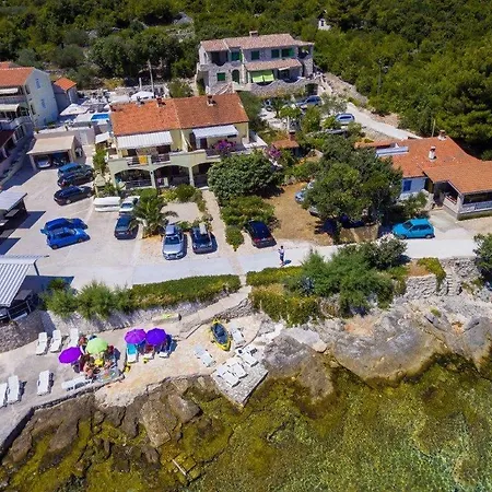 Daniel Apartament Mali Iž