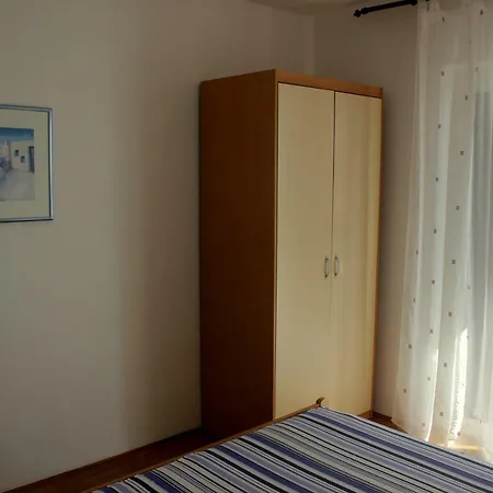 Apartament Daniel Mali Iž