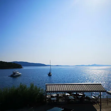 Apartament Daniel Mali Iž