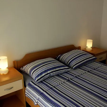 Apartment Knezak *