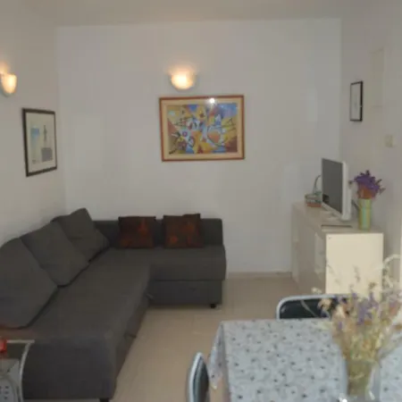 Knezak Apartment